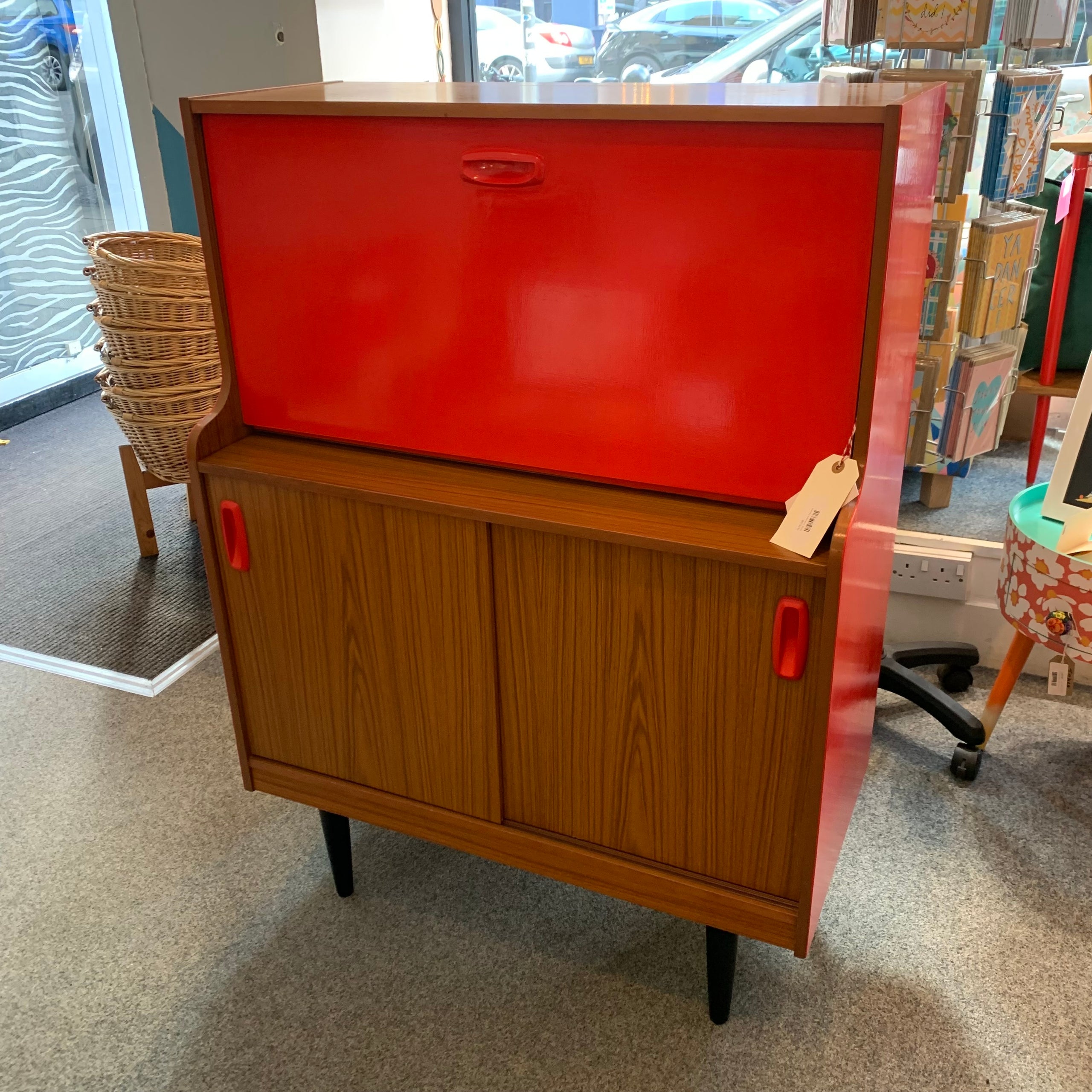 1970s Schreiber Bureau An Independent Zebra